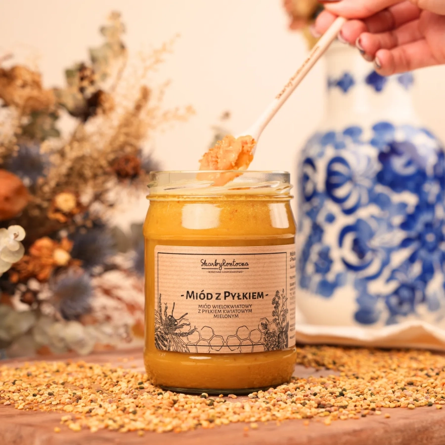 miel au pollen d abeille moulu pot moyen skarby roztocza cuillère produit avant