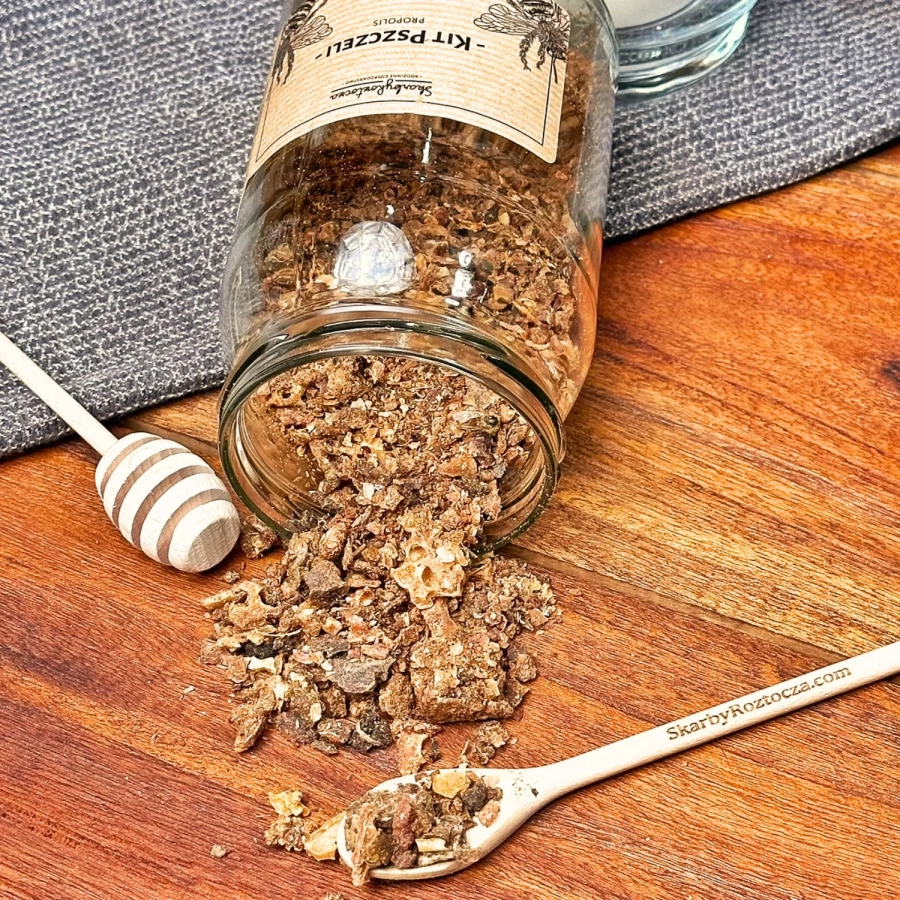 colle d'abeille propolis trésors de roztocze 100g produit carré texture1