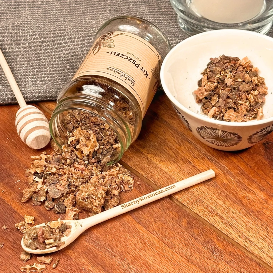 propolis brute trésors de roztocze 50g produit carré texture