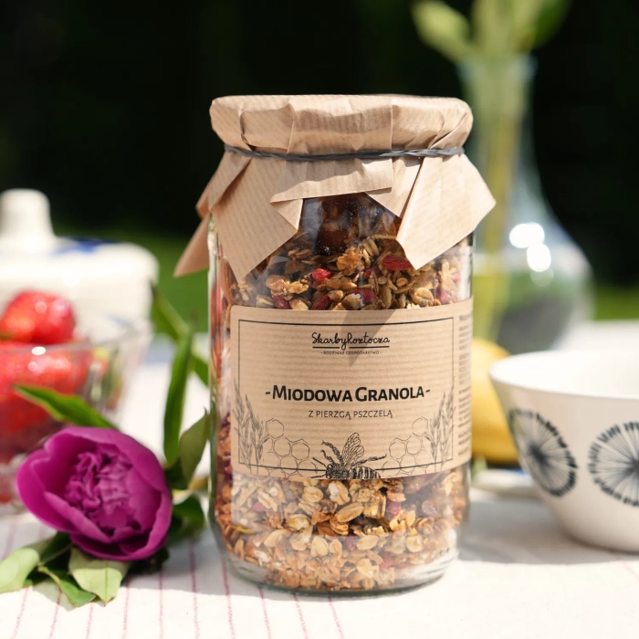 skarby-roztocza-granola-z-pierzga-front-kwadrt-produktowe.webp